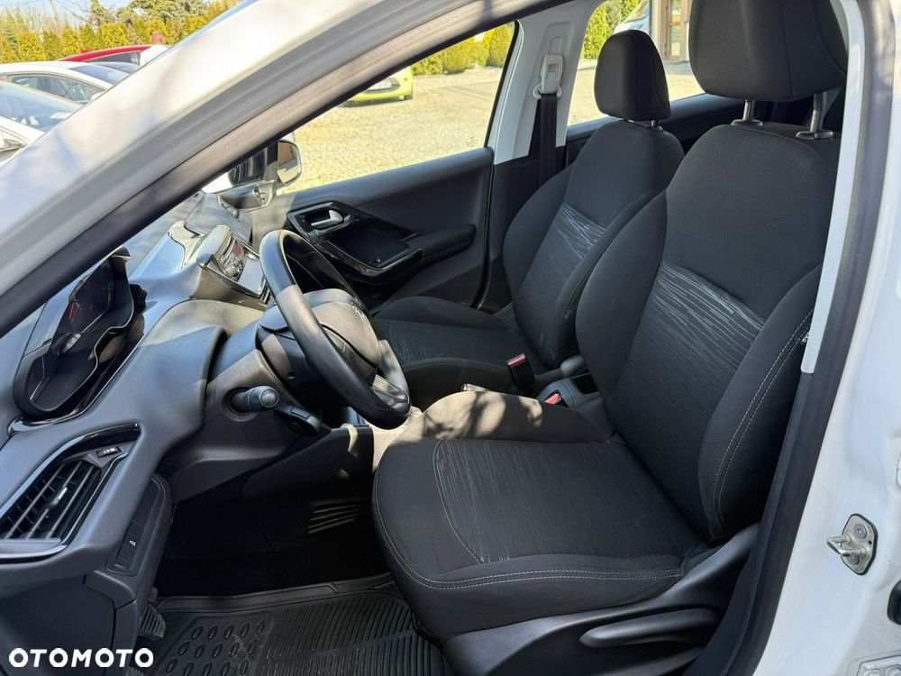 Peugeot 208 1.4 HDi Active - 17