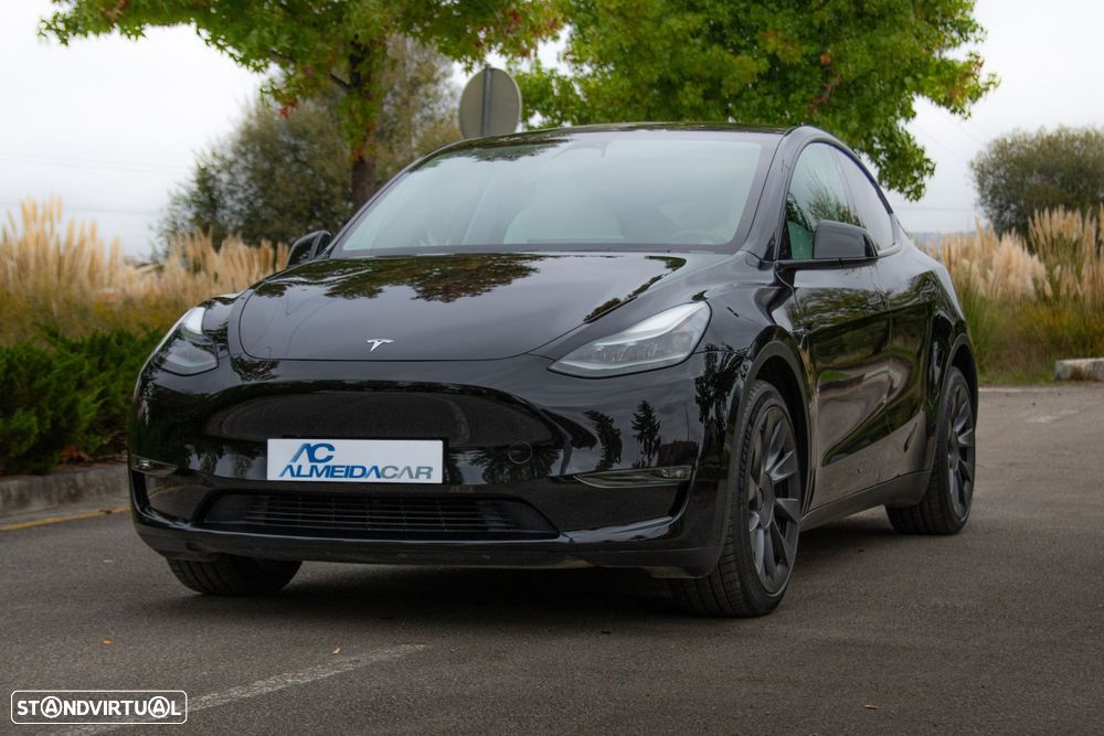 Tesla Model Y Long Range Dual Motor AWD - 5
