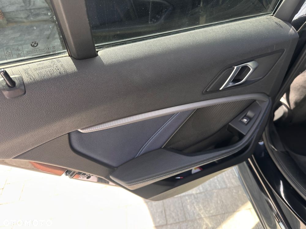 BMW Seria 1 118d M Sport Shadow - 19