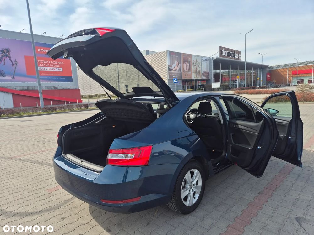 Skoda Superb 2.0 TDI Active - 10