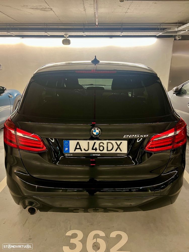 BMW 225xe Active Tourer - 9