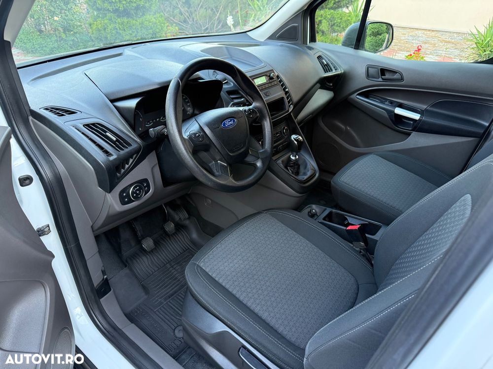 Ford Transit Connect - 9