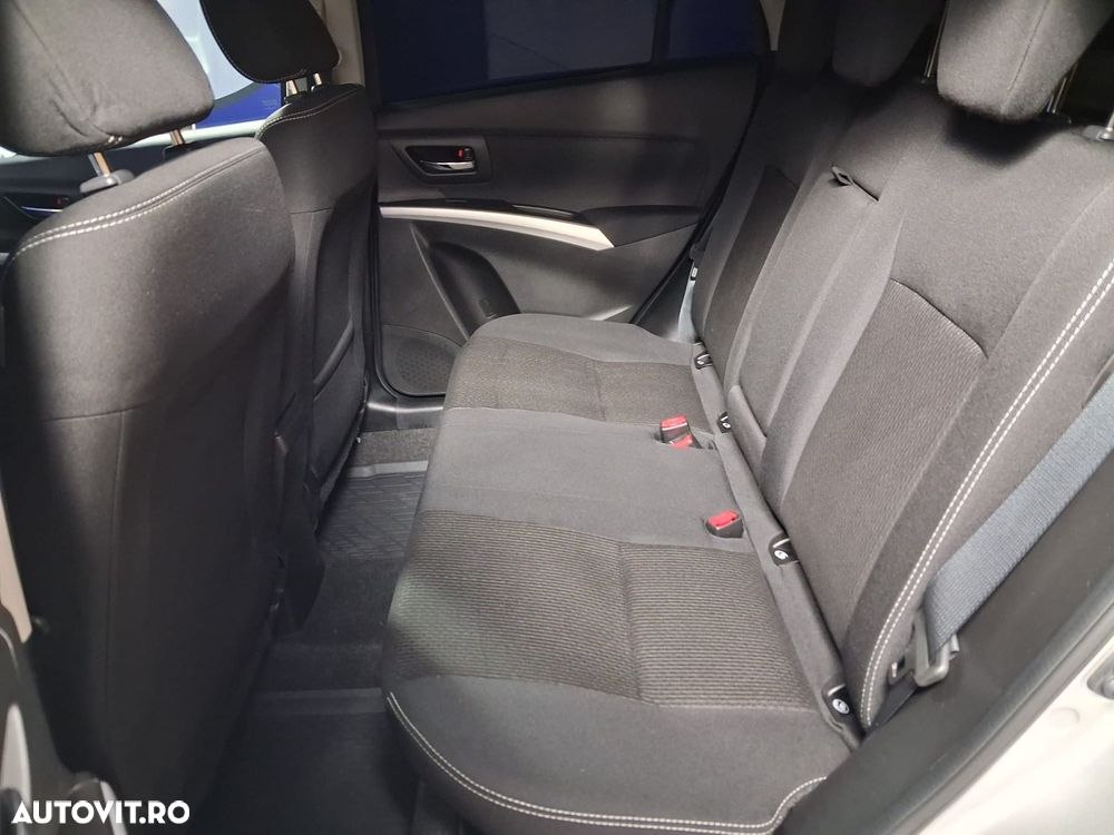 Suzuki SX4 - 25