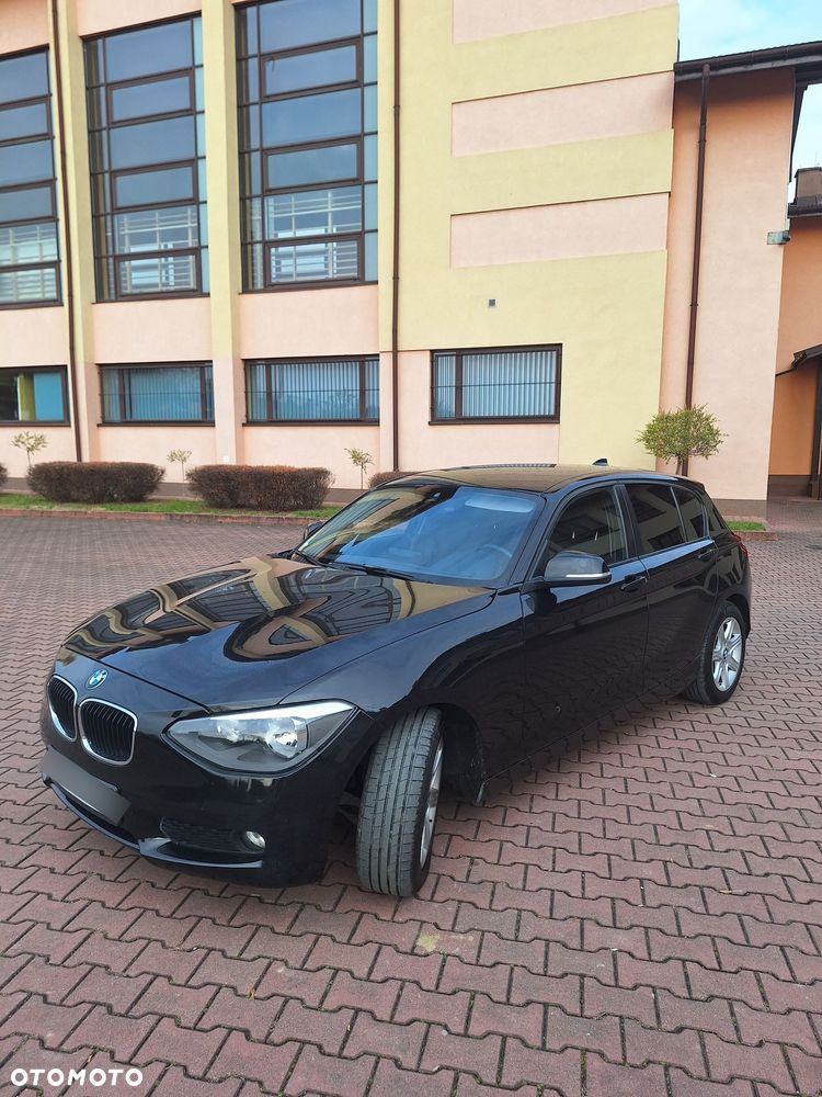 BMW Seria 1 116i Sport Line - 2