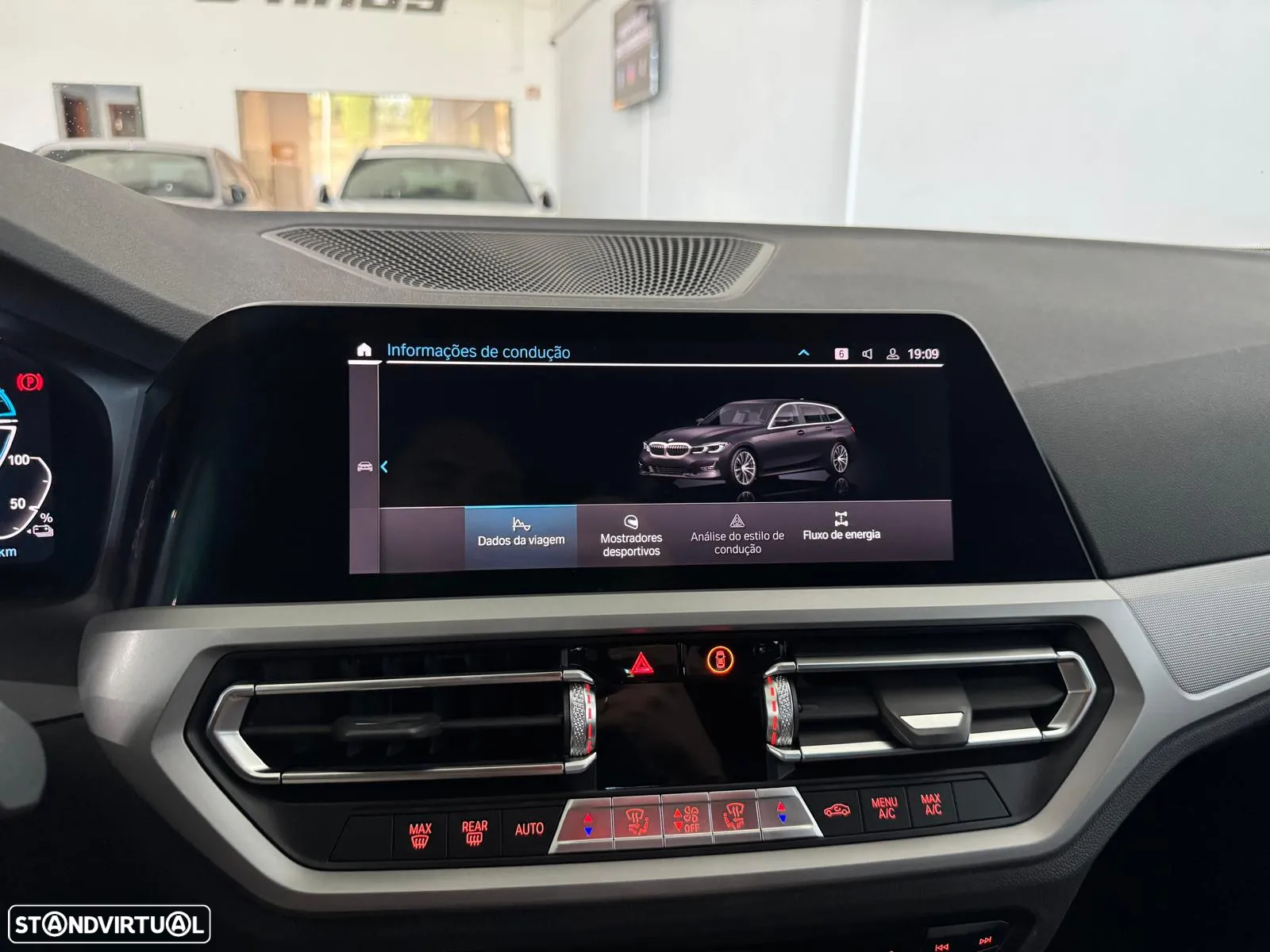 BMW 330 e Touring Pack M Auto - 31