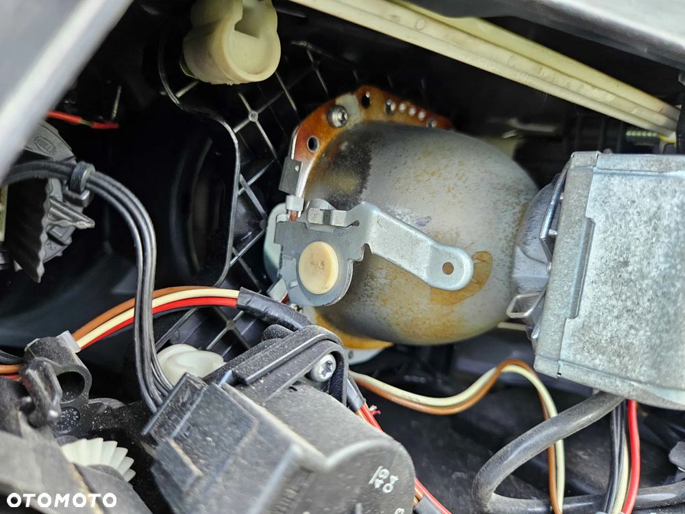 Reflektor Lampa Przetwornica Xenon Przód Przednia PRAWA Europa Audi A6 C6 - 23