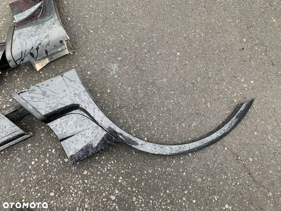 PROGI KOMPLET NAKŁADKI AREO BLACK 475 BMW E83 X3 - 7