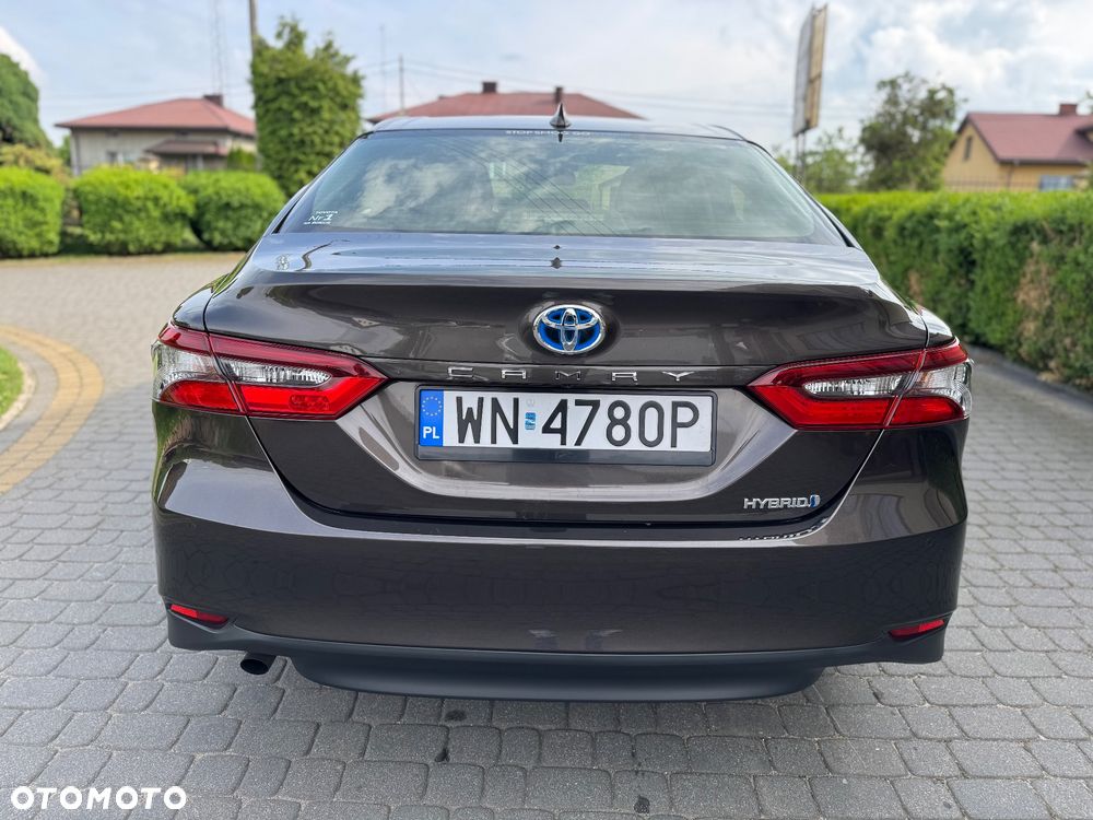 Toyota Camry 2.5 Hybrid Comfort CVT - 6