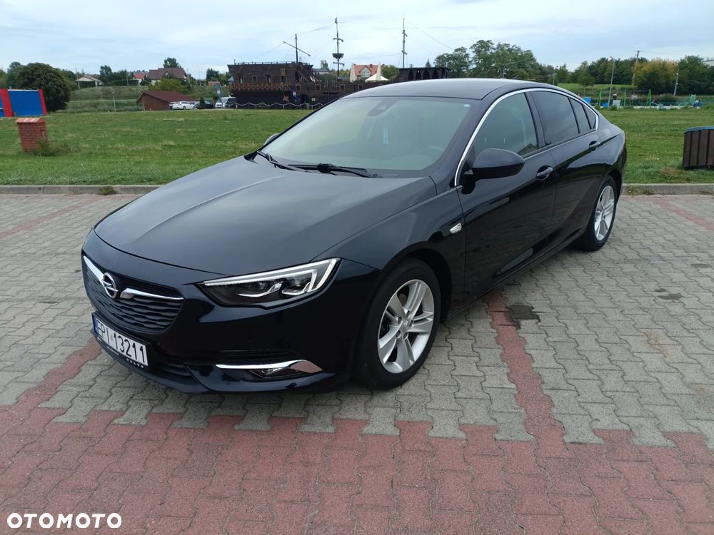 Opel Insignia - 1