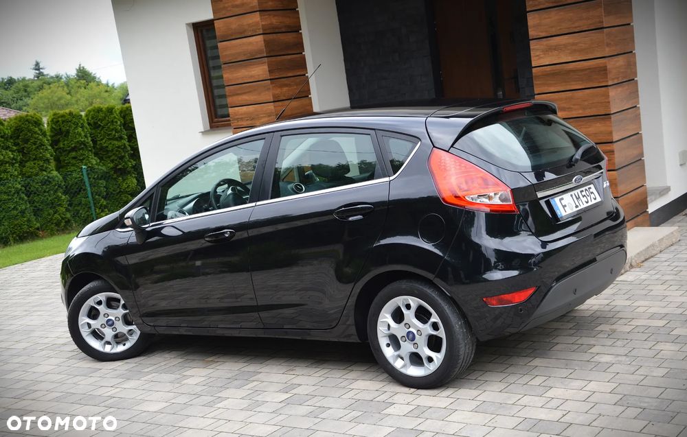 Ford Fiesta 1.4 Titanium EU5 - 8