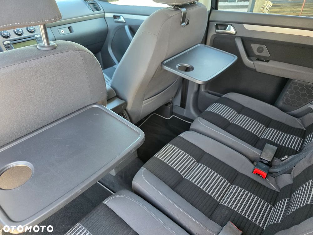 Volkswagen Touran 1.4 TSI United - 19