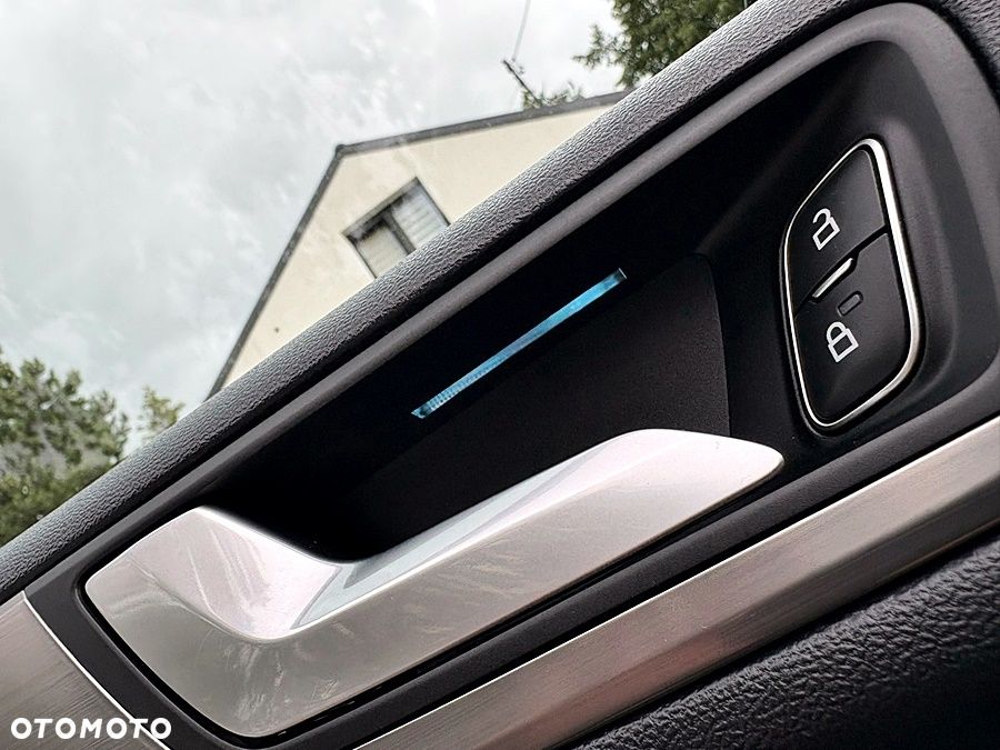 Ford Focus 1.5 EcoBlue Start-Stopp-System COOL&CONNECT - 17