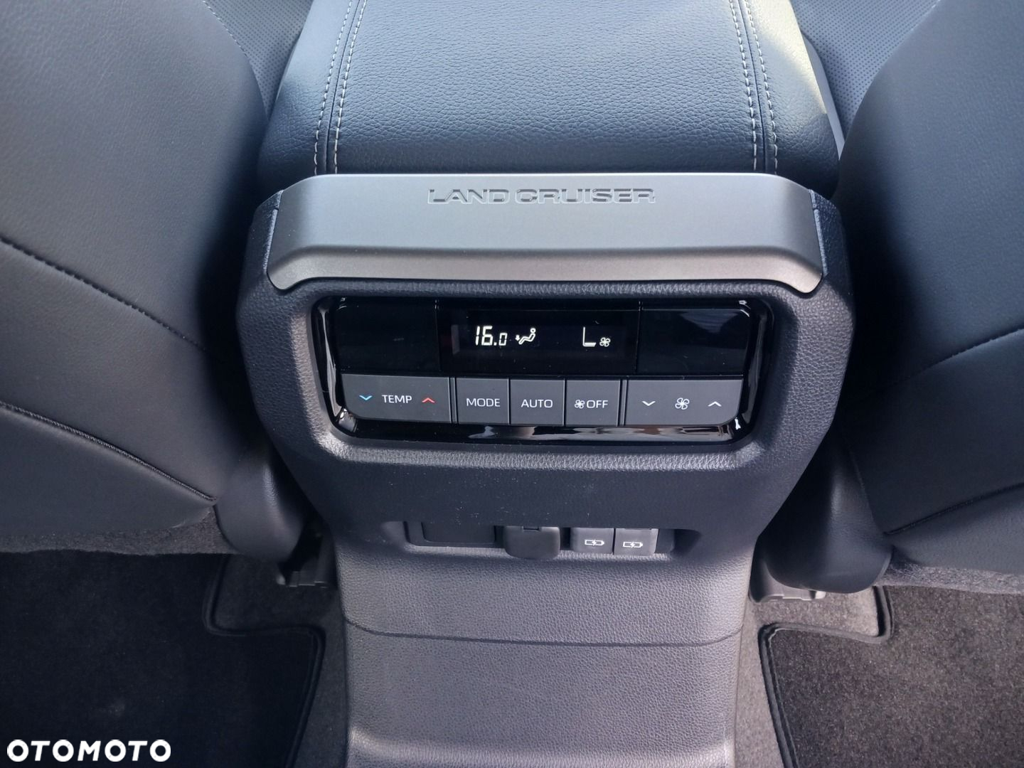Toyota Land Cruiser LC 2.8 D-4D Invincible - 20