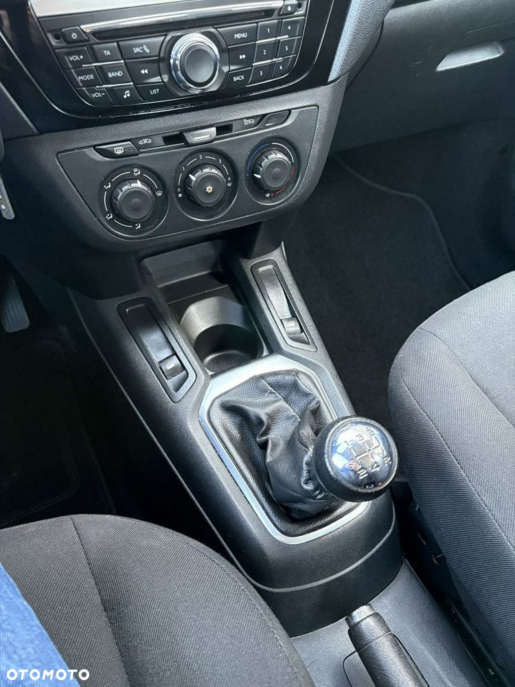 Peugeot 301 - 20