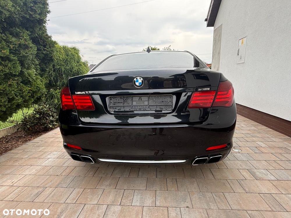 BMW Seria 7 760i - 11