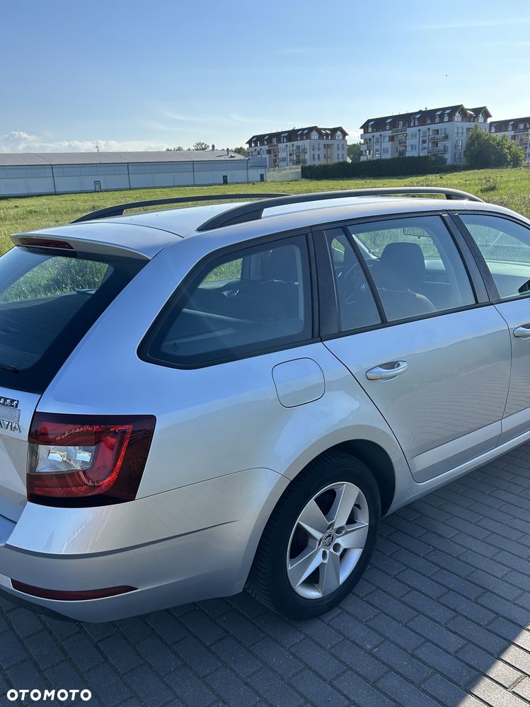 Skoda Octavia 1.6 TDI Ambition - 3