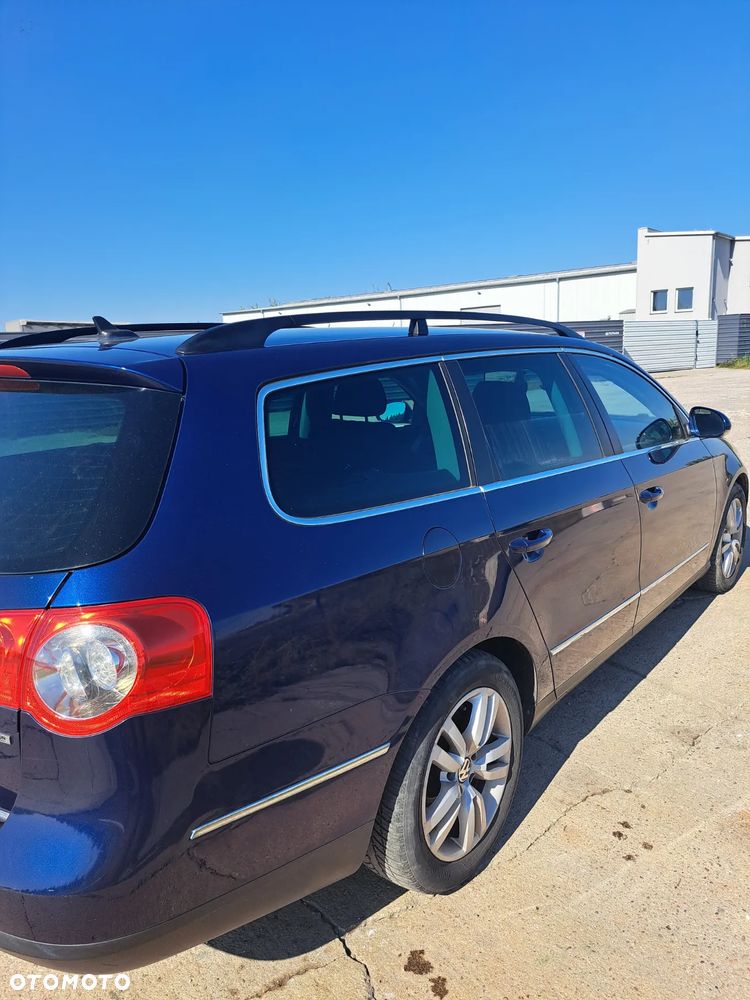 Volkswagen Passat Variant 2.0 TDI 4Motion BlueMotion Technol Highline - 11