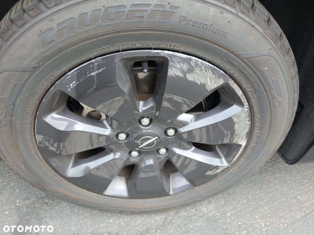Chrysler Pacifica - 16