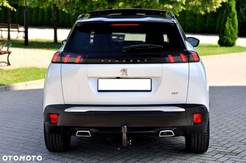 Peugeot 2008 PureTech 130 EAT8 GT - 11