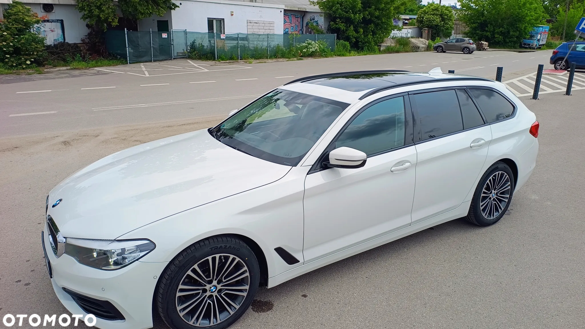BMW Seria 5 520d Sport Line - 37