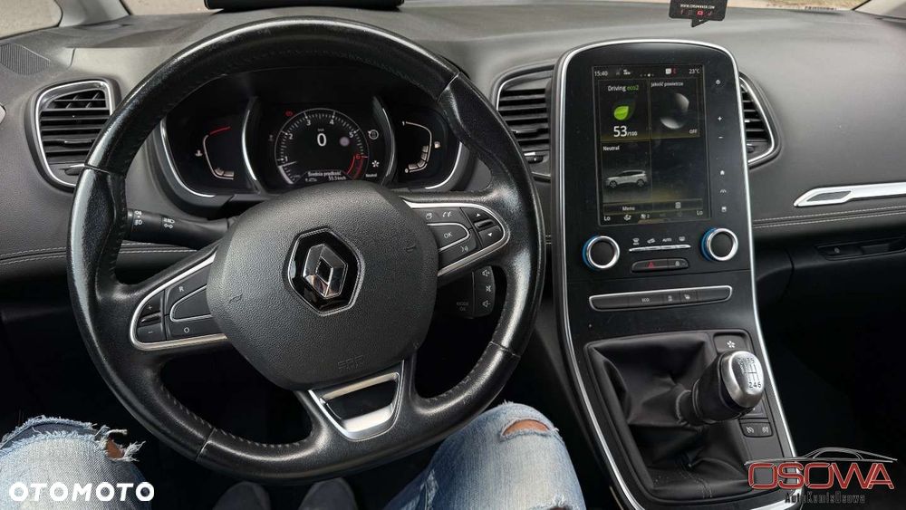 Renault Grand Scenic - 21