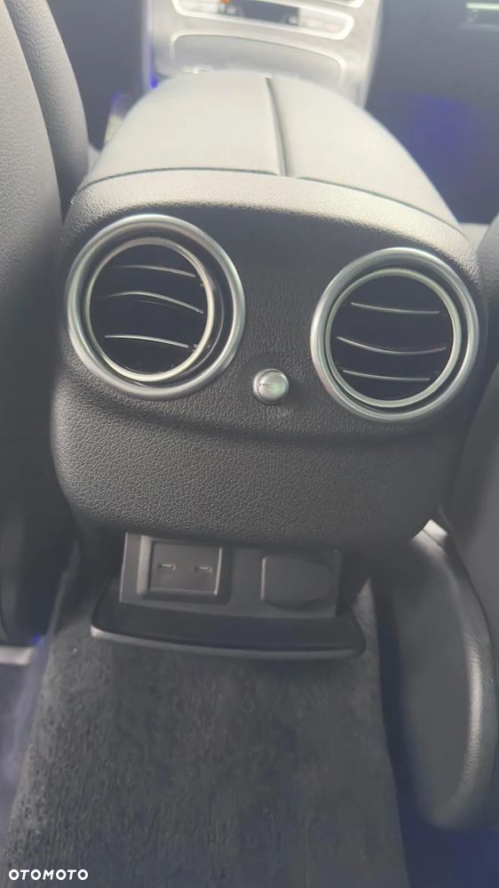 Mercedes-Benz Klasa E 300 d 4Matic 9G-TRONIC AMG Line - 32