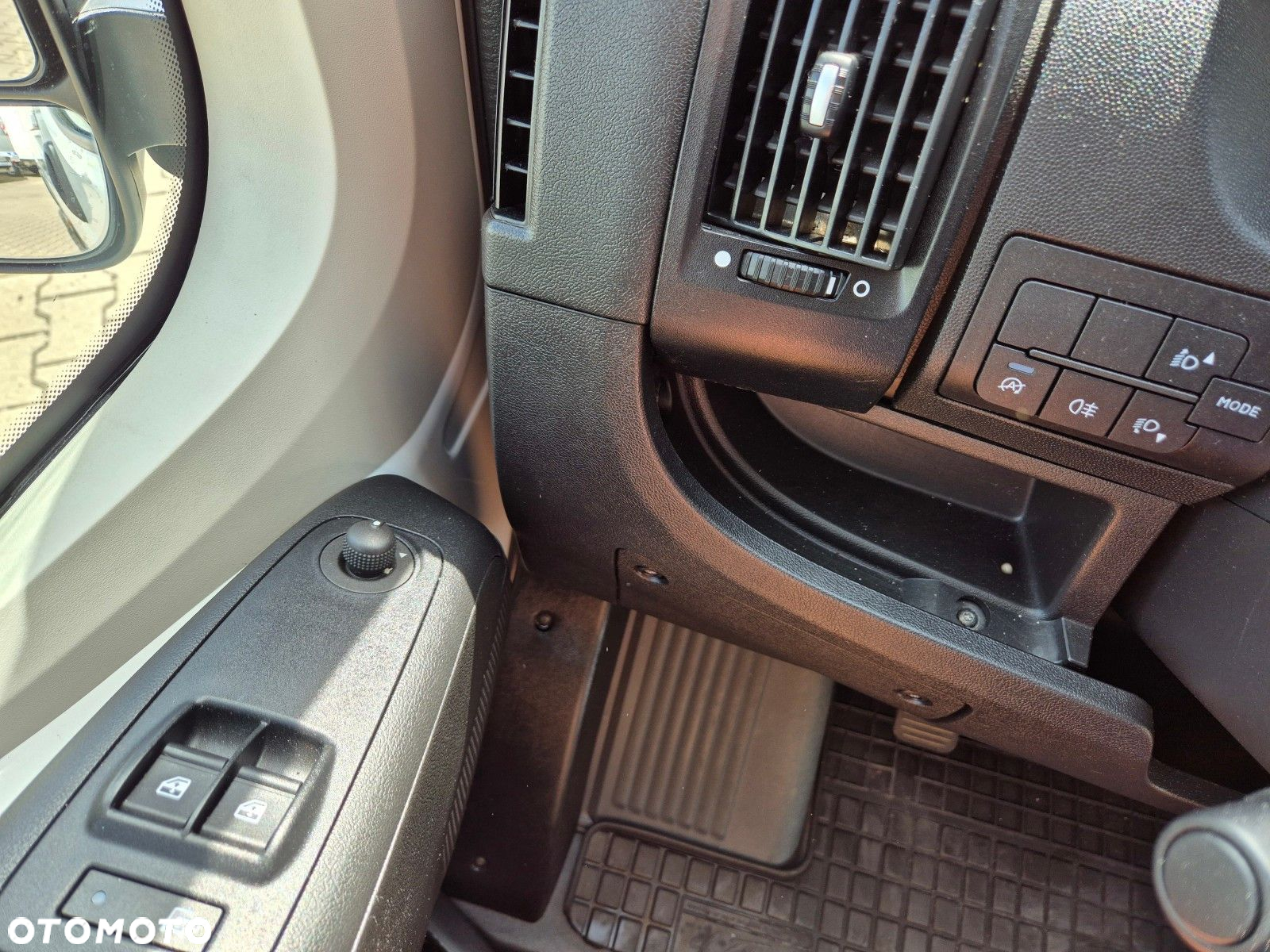 Peugeot boxer L4H3 *89999zł NETTO* Brygadówka 6 osób 2,2HDi/140KM - 15
