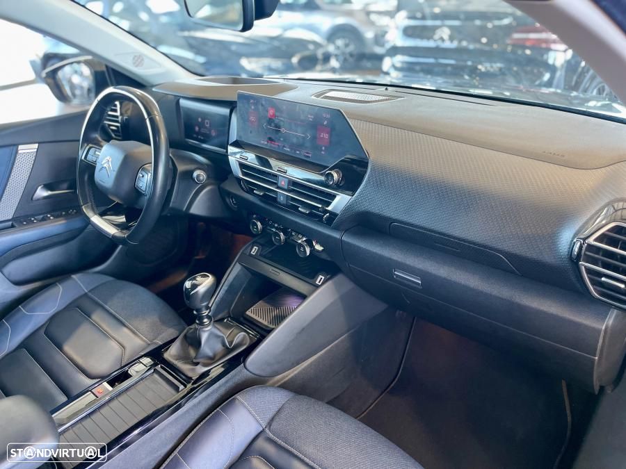 Citroën C4 1.2 PureTech Shine - 30