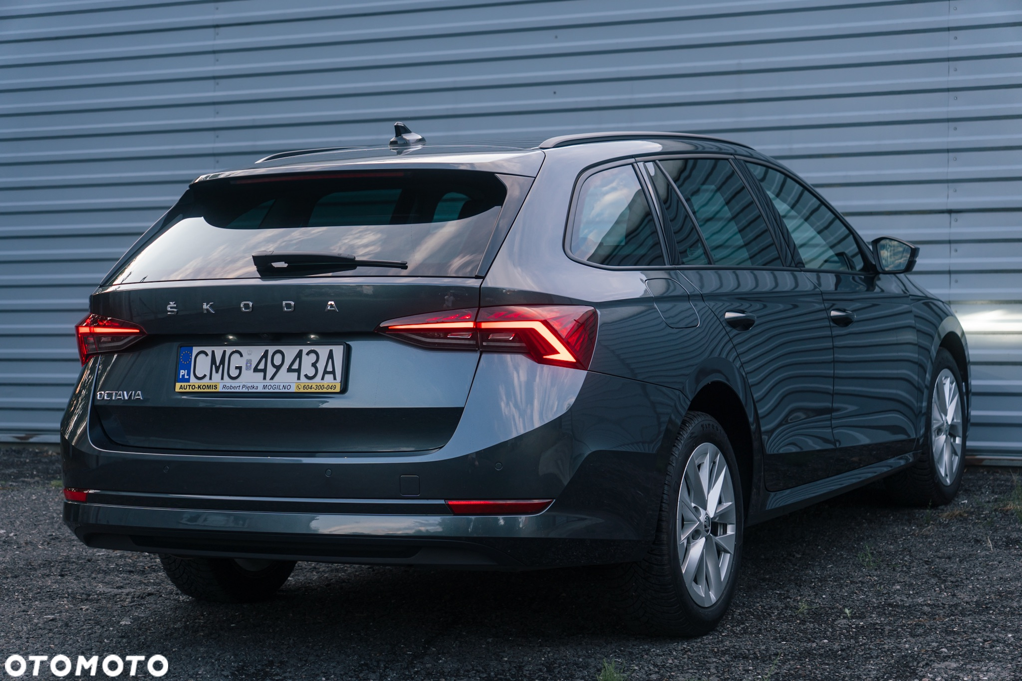 Skoda Octavia 2.0 TDI Ambition DSG - 8
