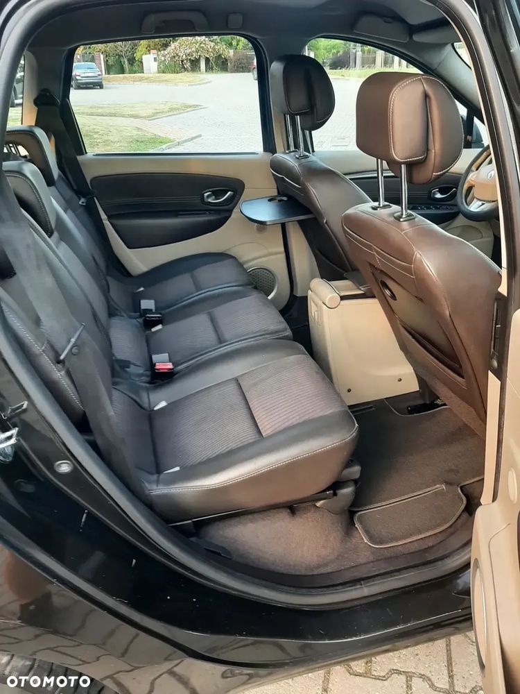 Renault Grand Scenic 1.9 dCi FAP Privilege - 16