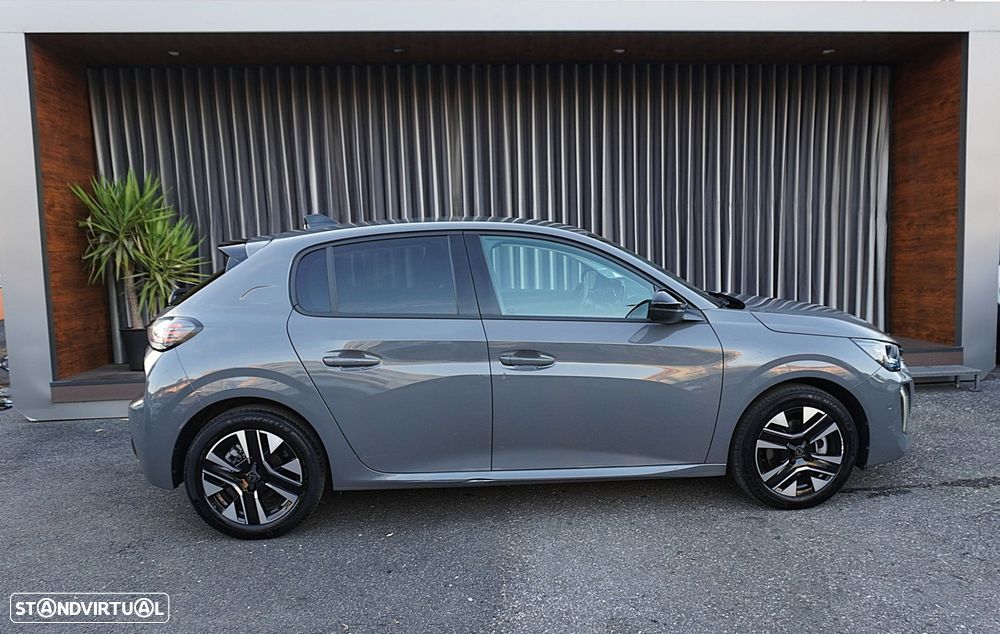Peugeot 208 2025 photo 3