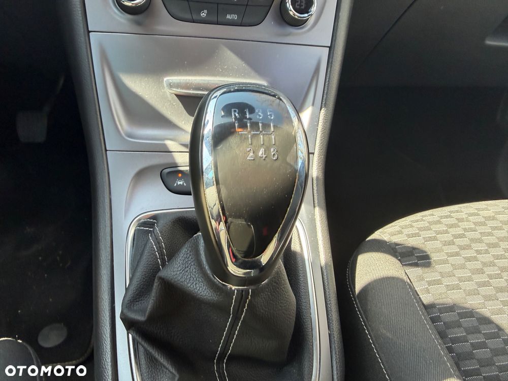 Opel Astra 1.6 D (CDTI) Start/Stop Edition - 16