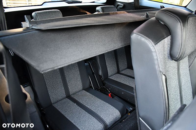 Peugeot 5008 THP 165 EAT6 Allure - 25