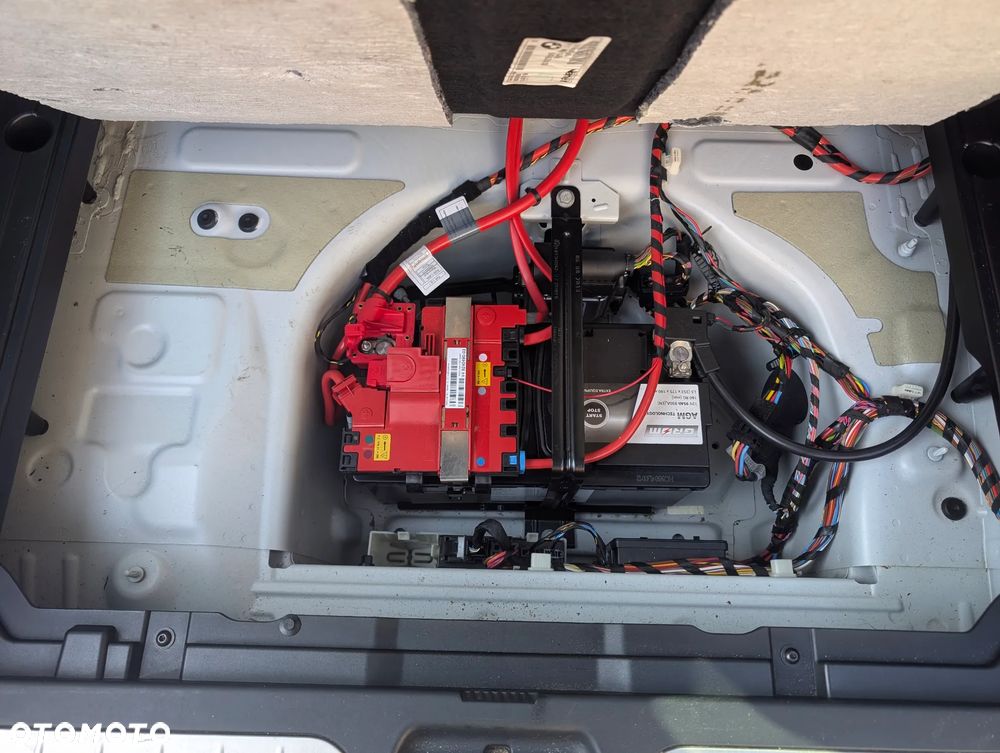 BMW Seria 5 520d xDrive - 14