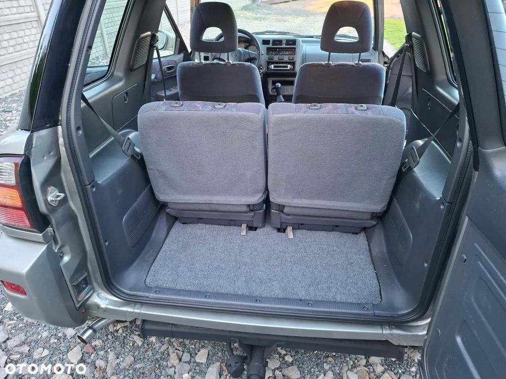 Toyota RAV4 2.0 Special - 16