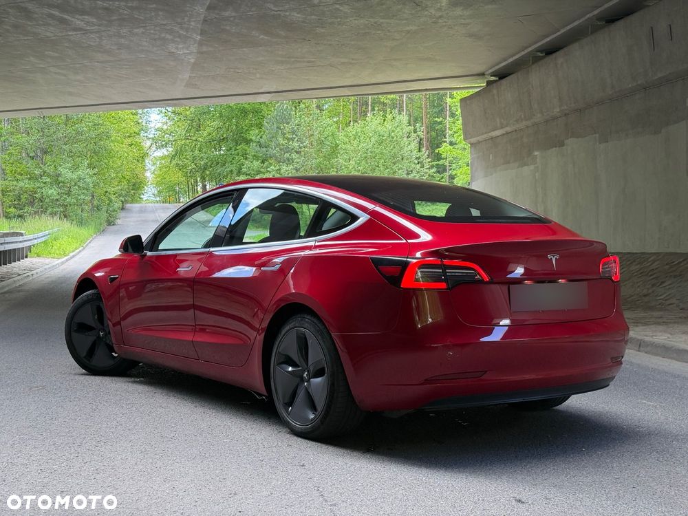 Tesla Model 3 - 11