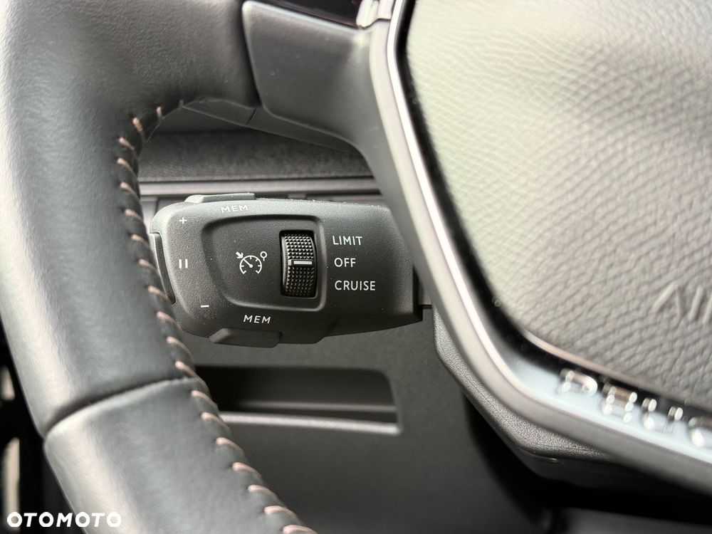 Peugeot 3008 1.2 PureTech GPF Allure S&S - 14