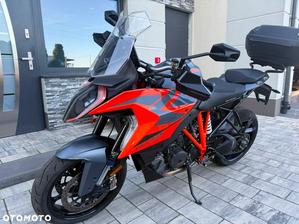 KTM Super Duke - 1