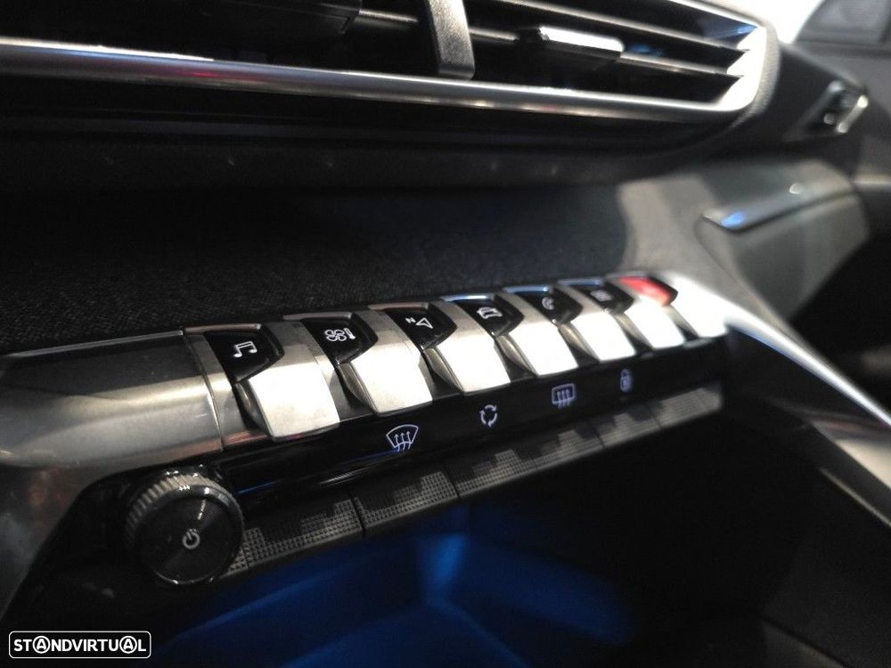 Peugeot 3008 1.5 BlueHDi Allure Pack EAT8 - 40