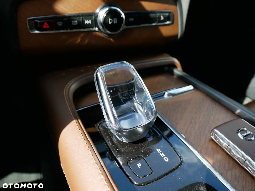 Volvo XC 90 T8 AWD Plug-In Hybrid Inscription Expression 7os - 4