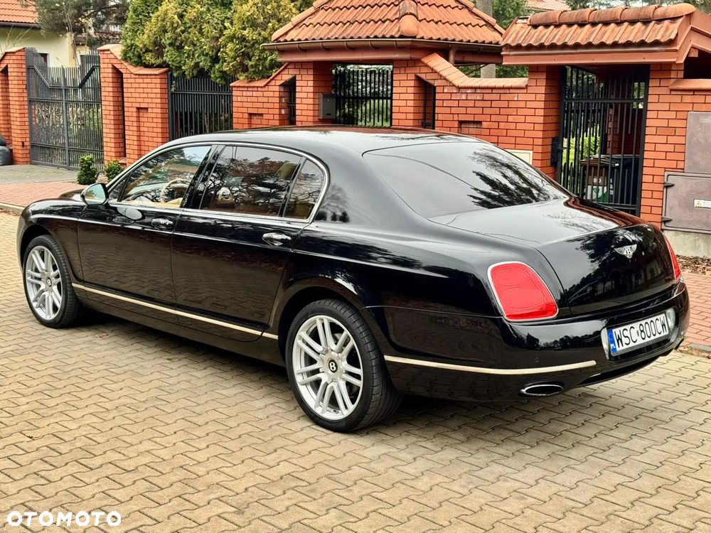 Bentley Flying Spur - 2