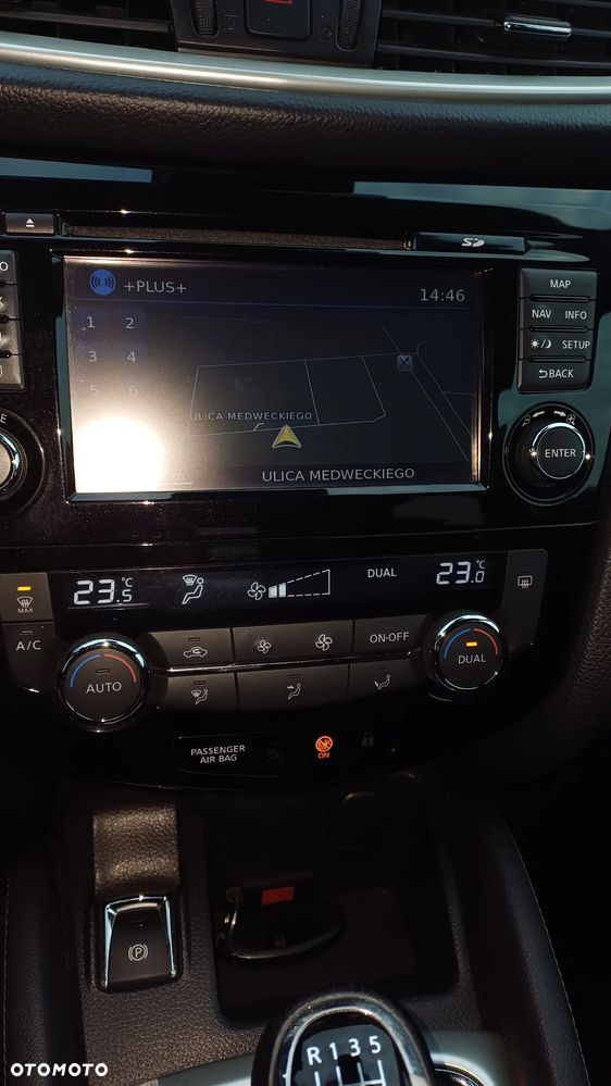 Nissan Qashqai 1.5 dCi DPF 360 - 11