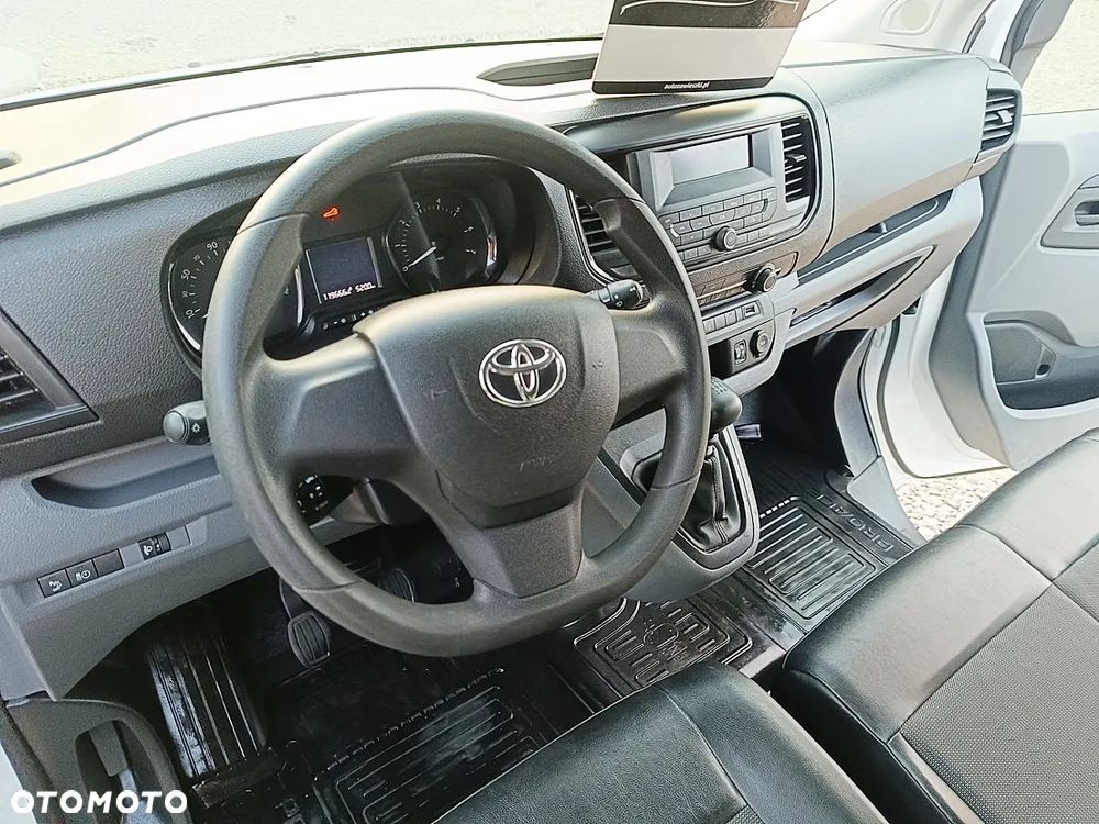 Toyota Proace - 10