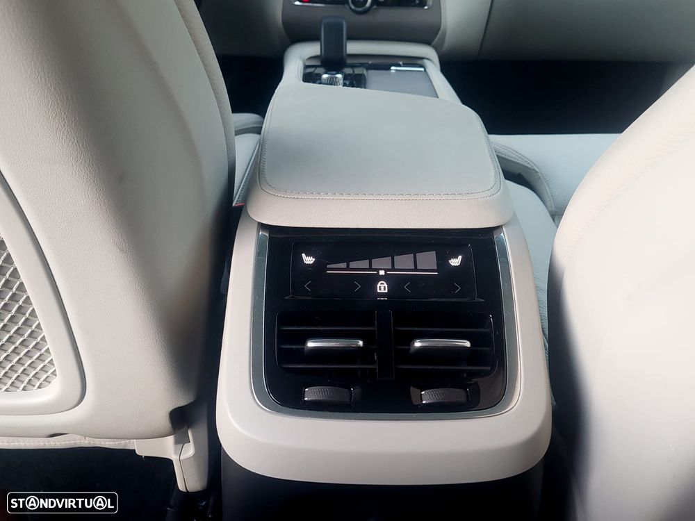 Volvo XC 90 2.0 T8 PHEV Plus Bright AWD - 17