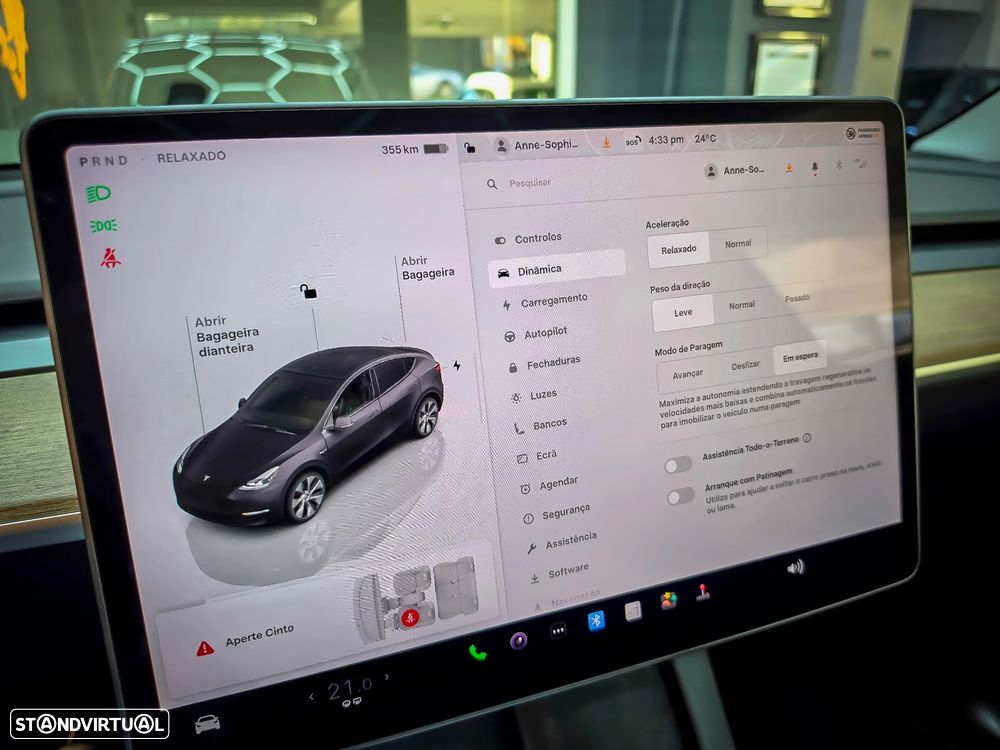 Tesla Model Y - 24