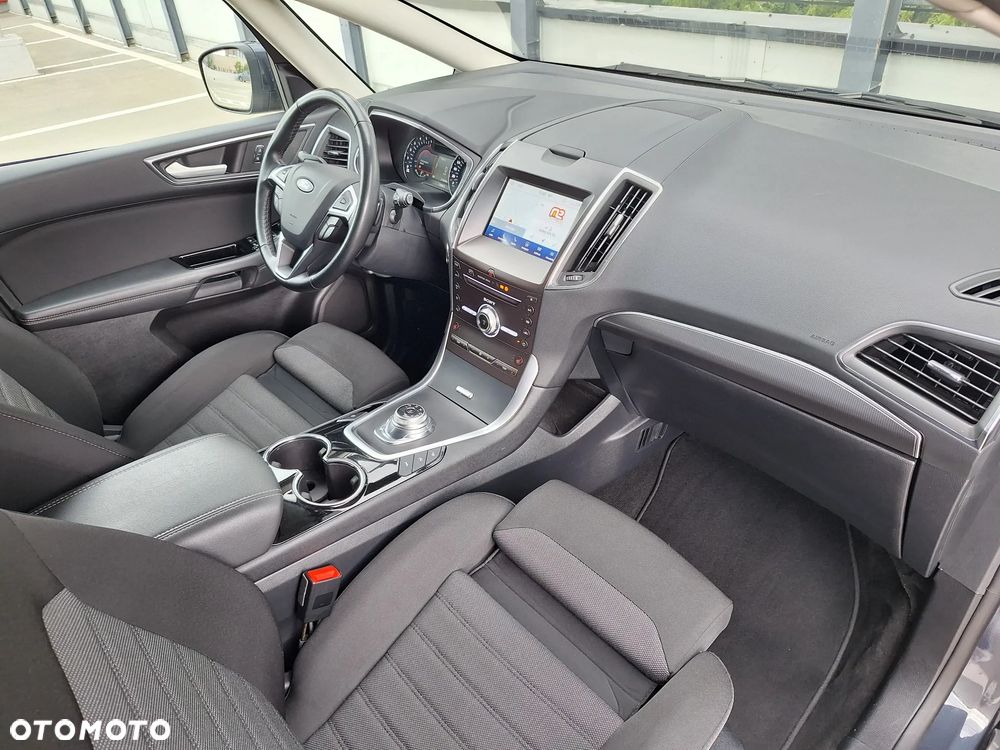 Ford S-Max 2.0 EcoBlue Titanium - 28