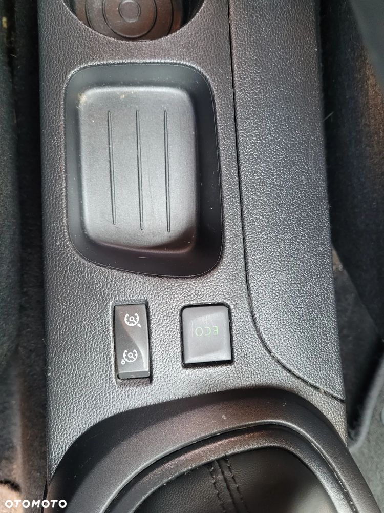 Renault Captur 0.9 Energy TCe XMOD EU6 - 8