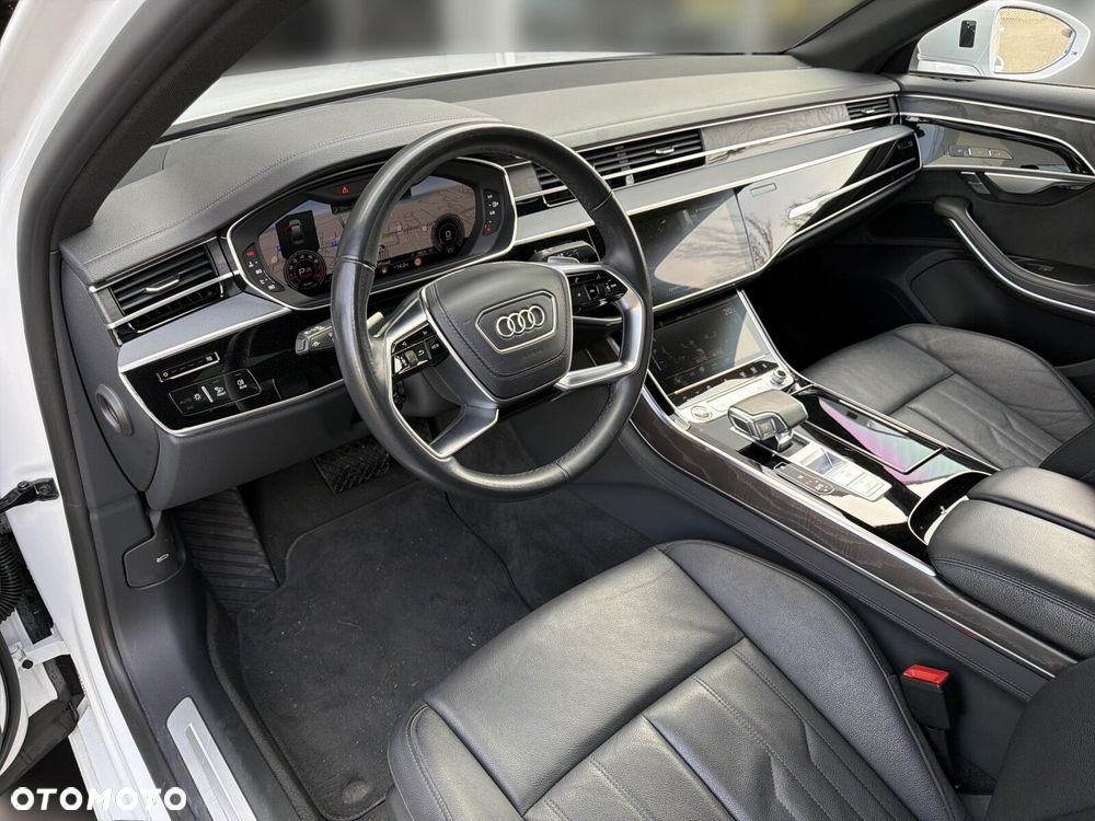 Audi A8 - 11