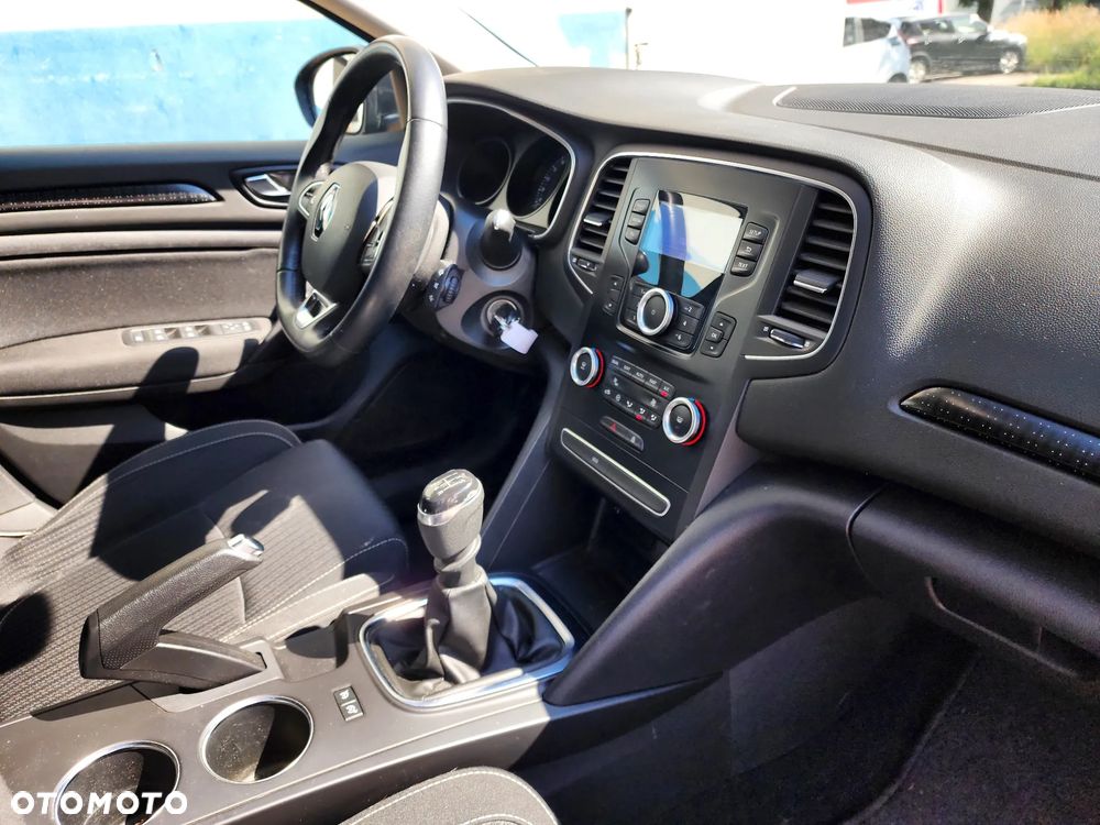 Renault Megane 1.6 SCe Limited - 24