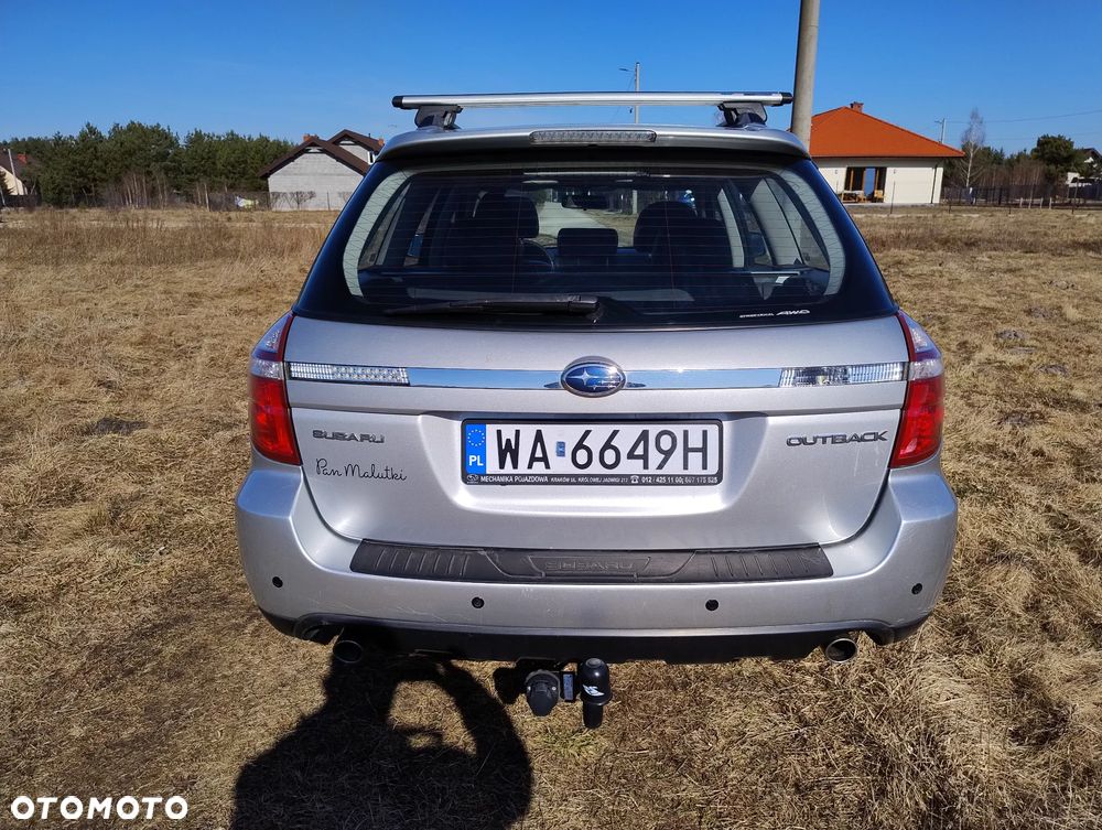 Subaru Outback 2.5i AT - 12